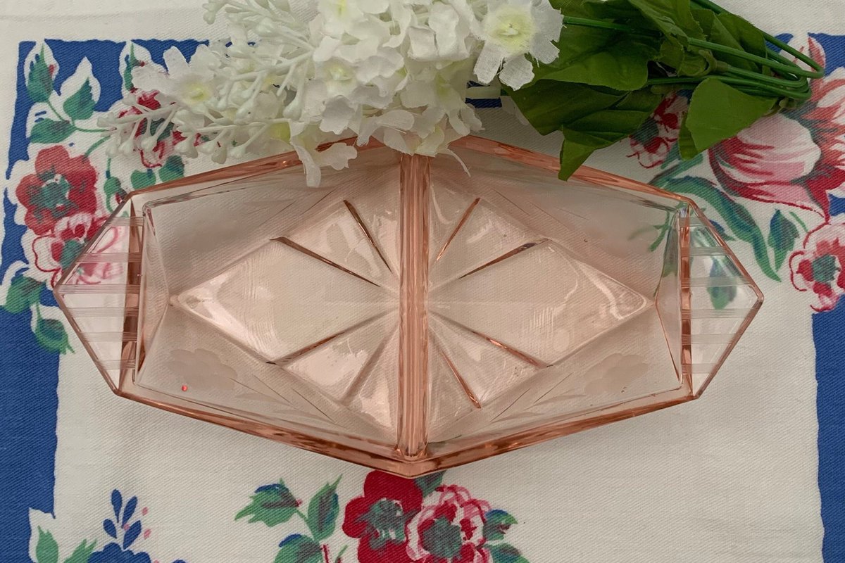 LilyDogAntiques's tweet photo. Excited to share this item from my #etsy shop: Pink Depression Glass Divided Dish, Floral Etched Divided Glass Bowl, Vintage Pink Glass Divided Serving Dish #pinkglassserving #pinkglassdish #pinkeasterdish #embossedglassdish #divideddish #pinkdepression https://t.co/TNRAQVGnPD https://t.co/5abOatzg7b