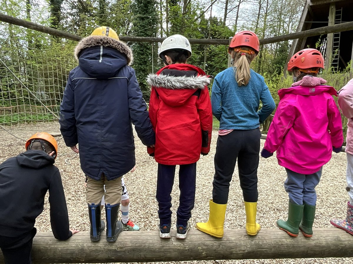 The standing on the beam, team challenge