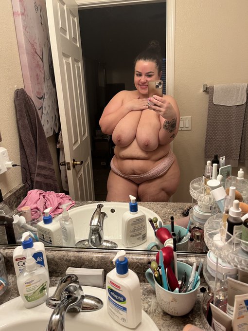 Good morning! https://t.co/lgw1LFWMVi<a href="/tag/newprofilepic"class="tags"><span>#newprofilepic</span></a>