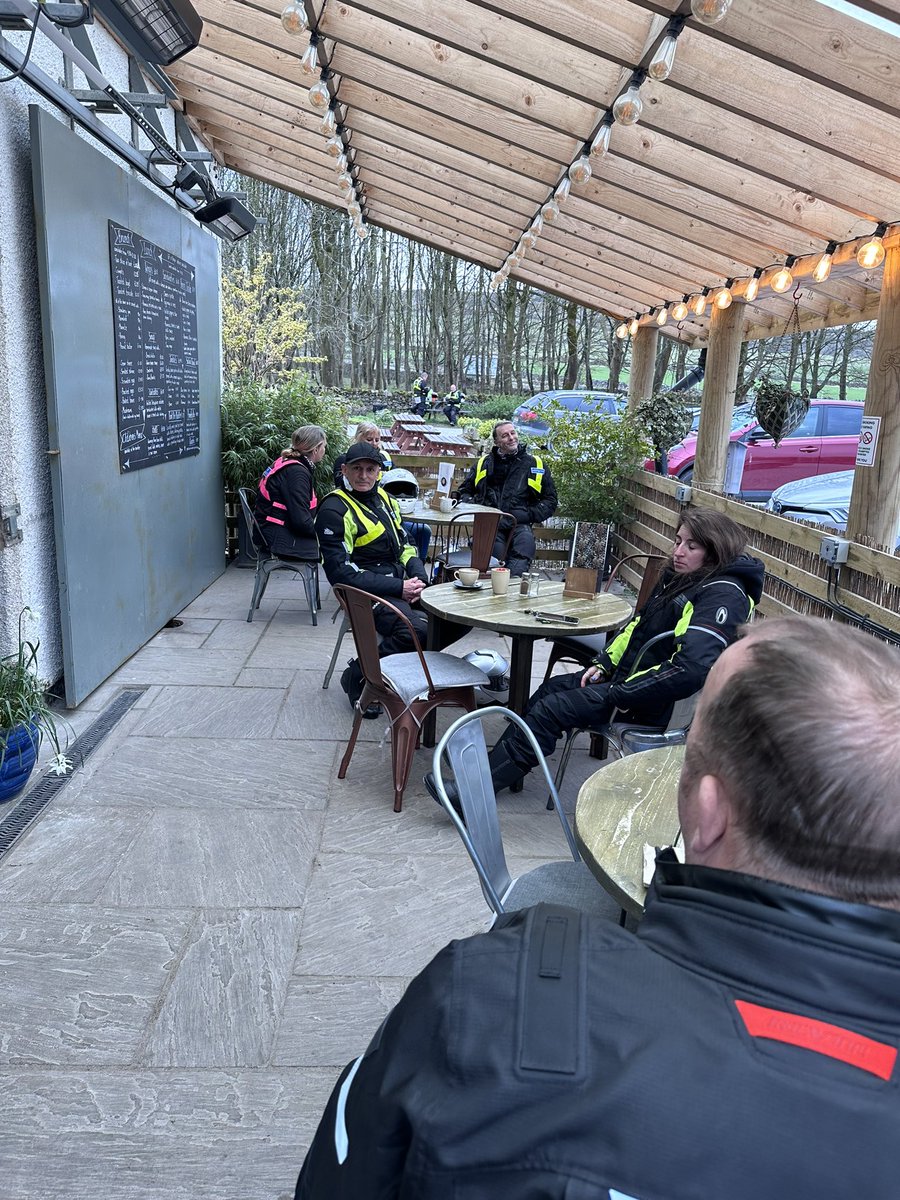 gsymp66's tweet photo. There seams to be a pattern forming. #biking #advancedrider #DERBYSHIRE https://t.co/GINlX6ORV1