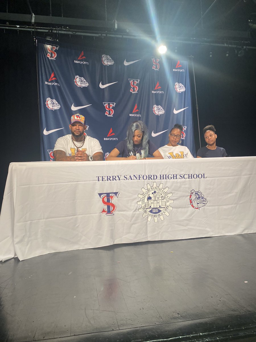 FTSATHLETICS's tweet image. College Signings happening at FTS. Here’s a few photos. More on the way! Congrats to our signing seniors! @RoddBaxley @EarlVaughanJr