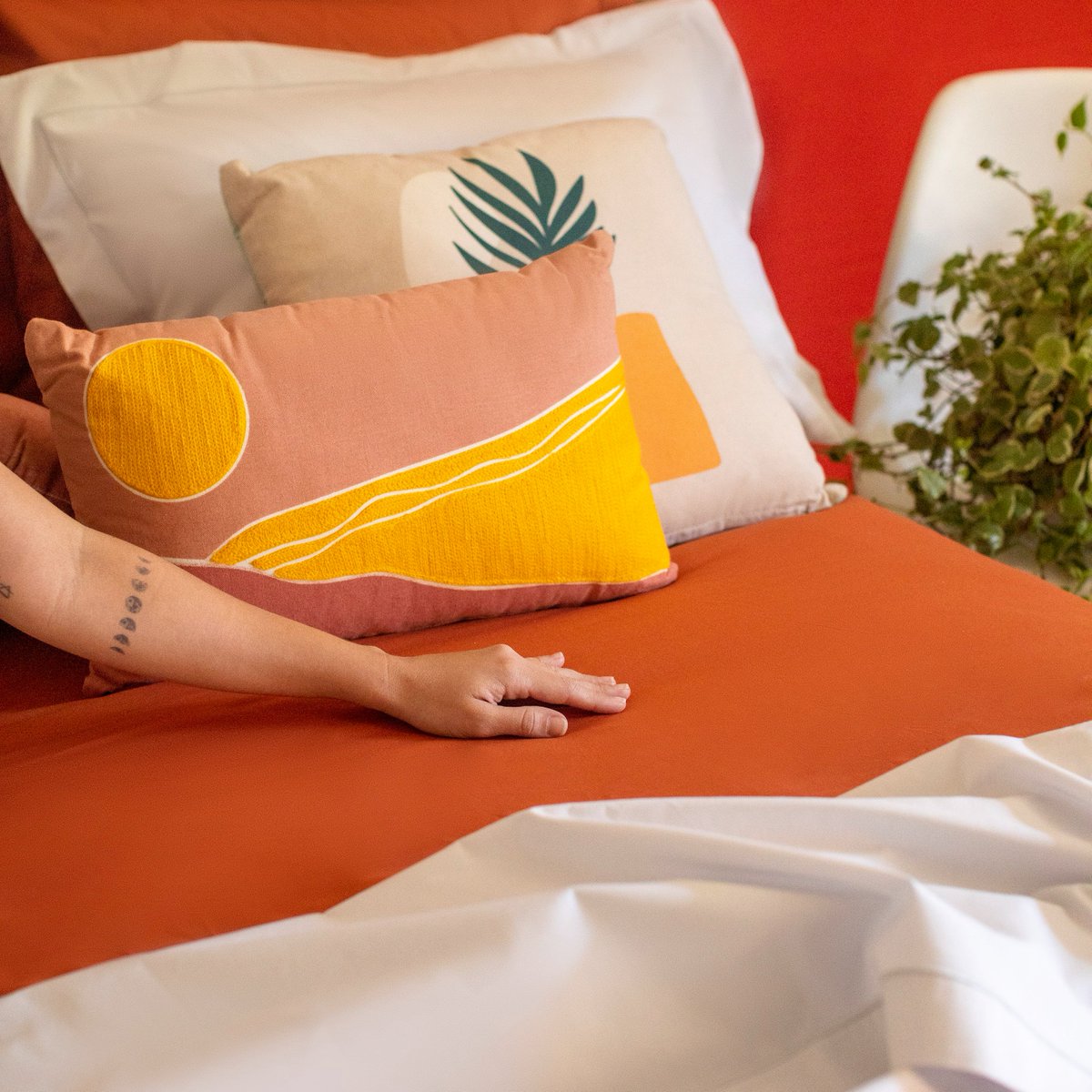 booom dia, acordei mais continuo pensando nela: minha caminha💤