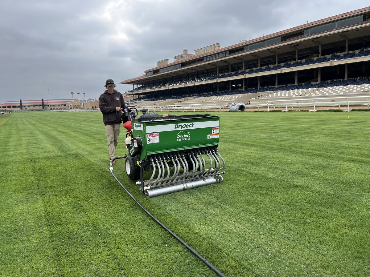 DryJectSW's tweet photo. @DryJect at DMTC. Injecting custom rootzone blend 6” deep on the turf track! https://t.co/iBClLgzZJU