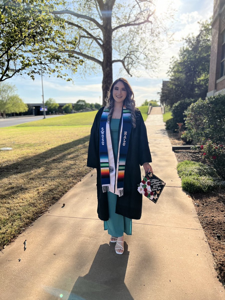 SWOSUHALO's tweet image. 🔹️Senior Spotlight🔹️
✨️Nayeli Valencia✨️
Nayeli has completed the Medical Lab Tech Program &amp;amp; plans to complete the B.S. of Applied Science in Health Science.

Benefits of joining SWOSU HALO? Meeting new students &amp;amp; helping them learn more about the Hispanic culture