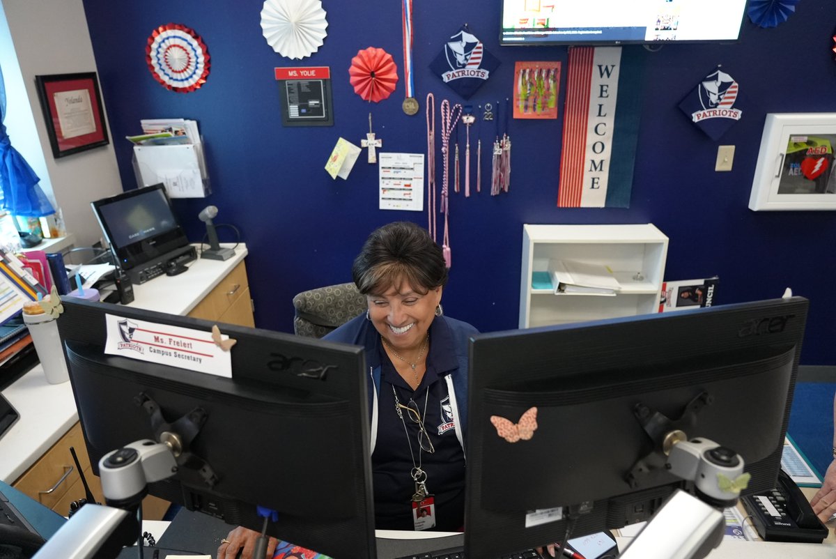 JudsonISD's tweet image. Every person that talks about Mrs. Yolanda Freiert, known as Yolie to most, uses the same word.

Kind.

And that is how she leads her life - with kindness towards everyone she meets.

🖥 | Read more: judsonisd.org/jblog
#JudsonISD #JISD #JudsonISDFamily