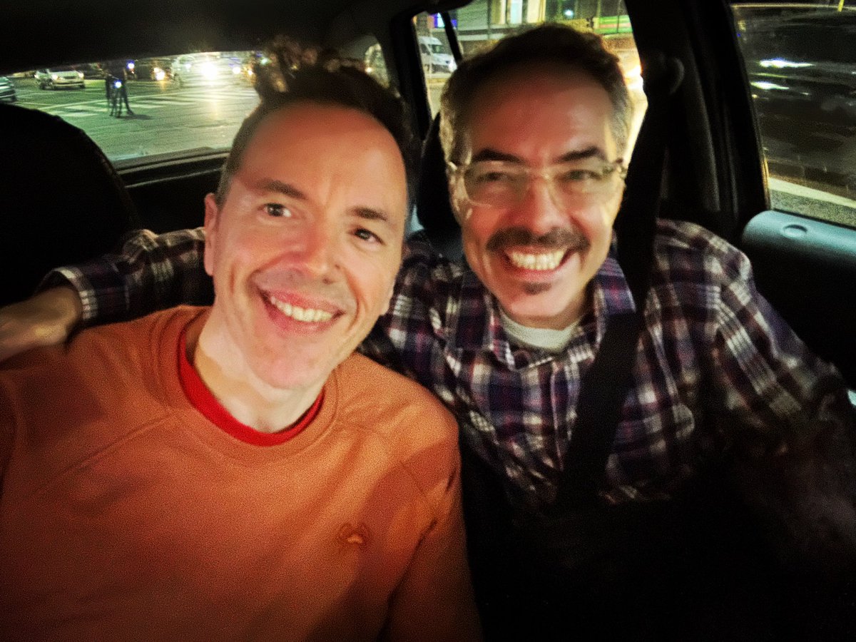 paradisosottile's tweet photo. Como siempre, es hermoso juntarnos querido Gabriel Gersbach! 

Te quiero amigo! 🌈

Siempre luchando en memoria y exigiendo  #JusticiaPorOctavioRomero

Muchas gracias a la obra de teatro #GARSO en #LaPlata por visibilizar el crimen de odio de Octavio Romero y mantener la memoria histórica del movimiento #LGBTIQ+ desde el arte! 

♾️🦋♾️