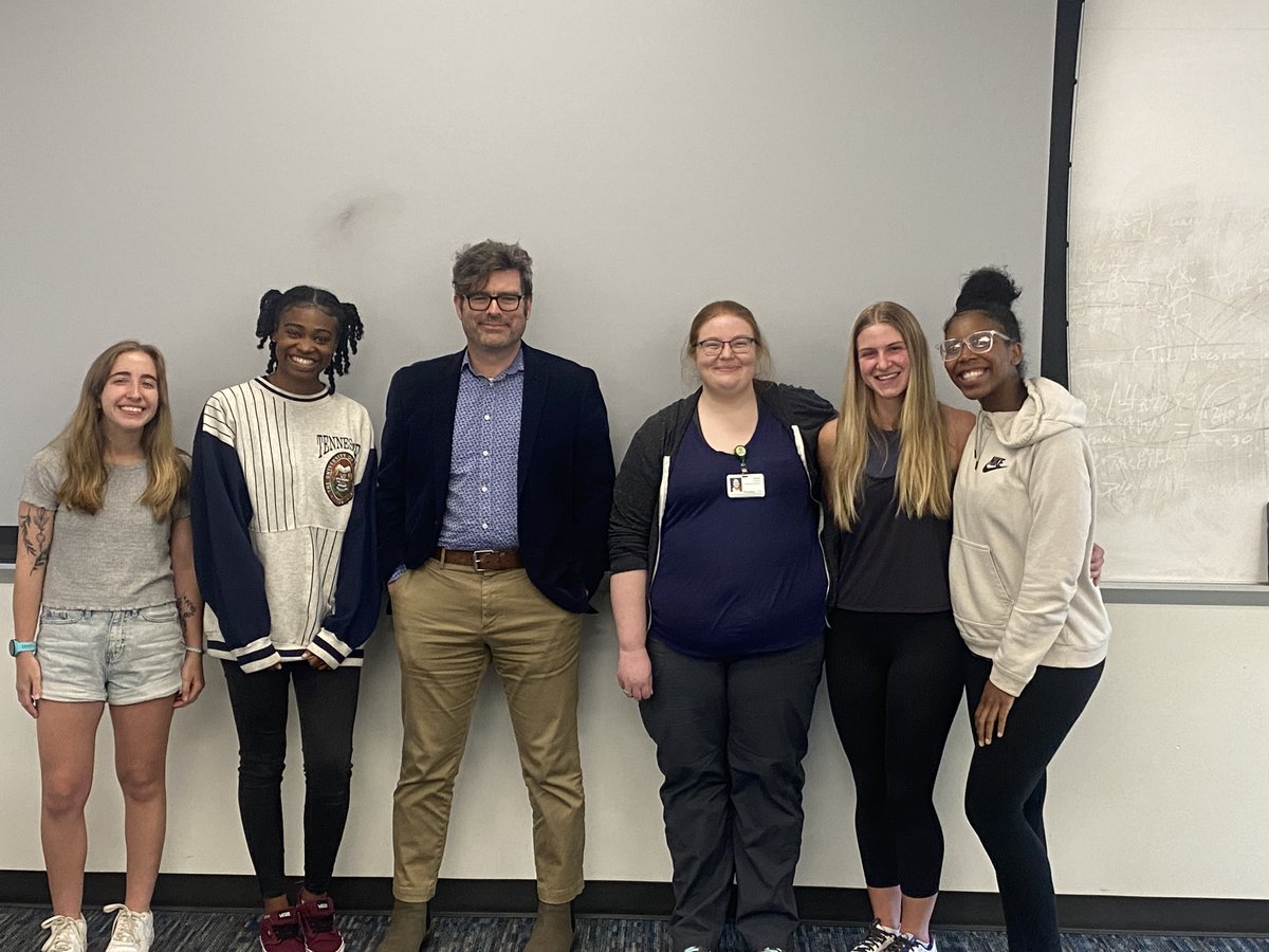 CLD_GSU's tweet photo. GaLEND students' semester ended with their final presentations and commencement last week. Four GaLEND alums joined us as they shared their experiences and opportunities from the LEND program. Congratulations to all our leaders! #GaLEND #gsucld https://t.co/WpBw1FXV86