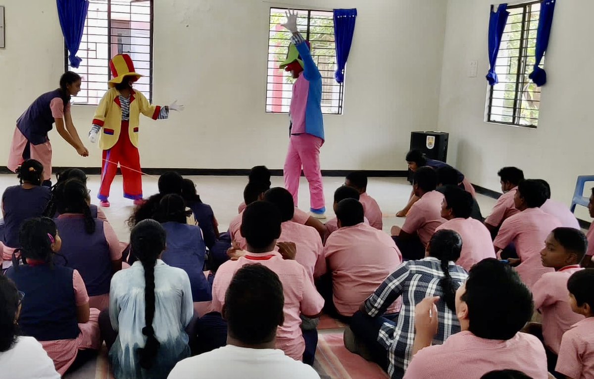 CHNvolunteer's tweet photo. #summercampforchamps at SPASTN. Learning, fun & celebration make for the best summer camp. Edit 4 has seen our partner institutions request for sessions & it’s fulfilling to see our volunteers create wonderful memories with them. #volunteermatters #chennaivolunteers #summerisfun https://t.co/Cga31jQ412