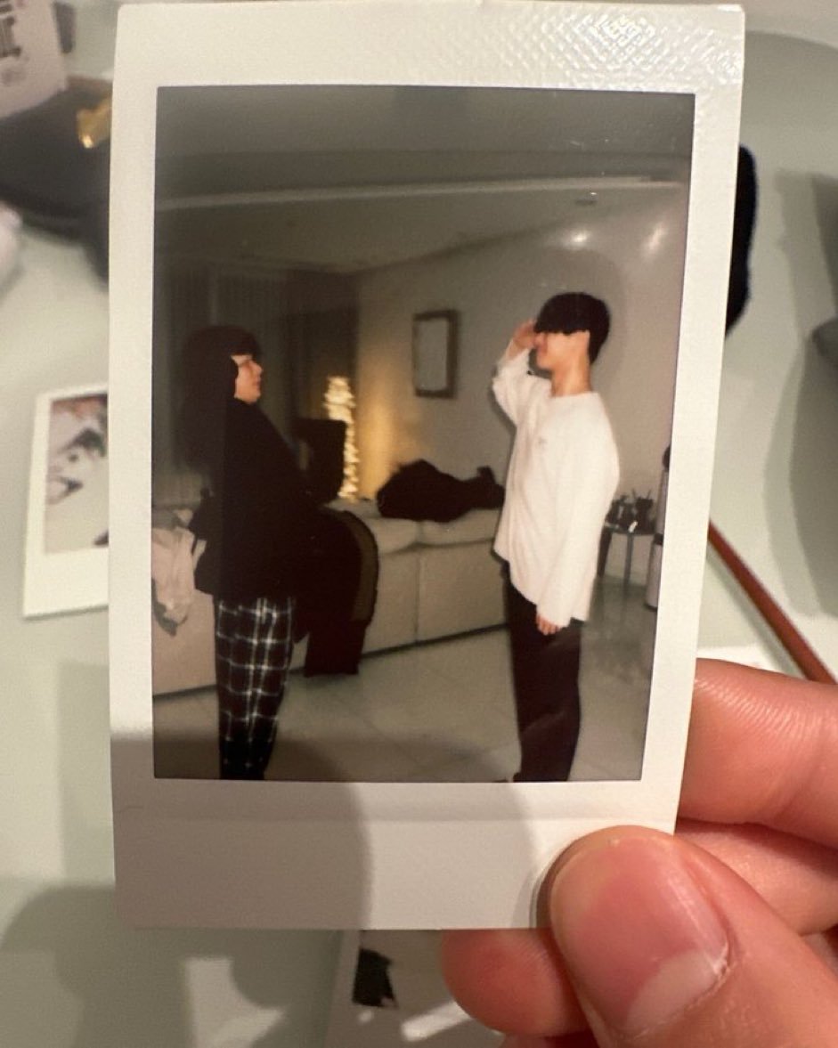 ASTRO_Spain2's tweet photo. [💜📸] Post de Instagram de MJ con una foto de Bin

Mi hermano pequeño Bin, 
Es correcto sentir que no es real...? El dolor y la soledad que debes haber sentido solo... Debe haber sido doloroso... Incluso en esa situación te preocupaste por el equipo y los miembros...
(+) https://t.co/nIwZQxr6D6