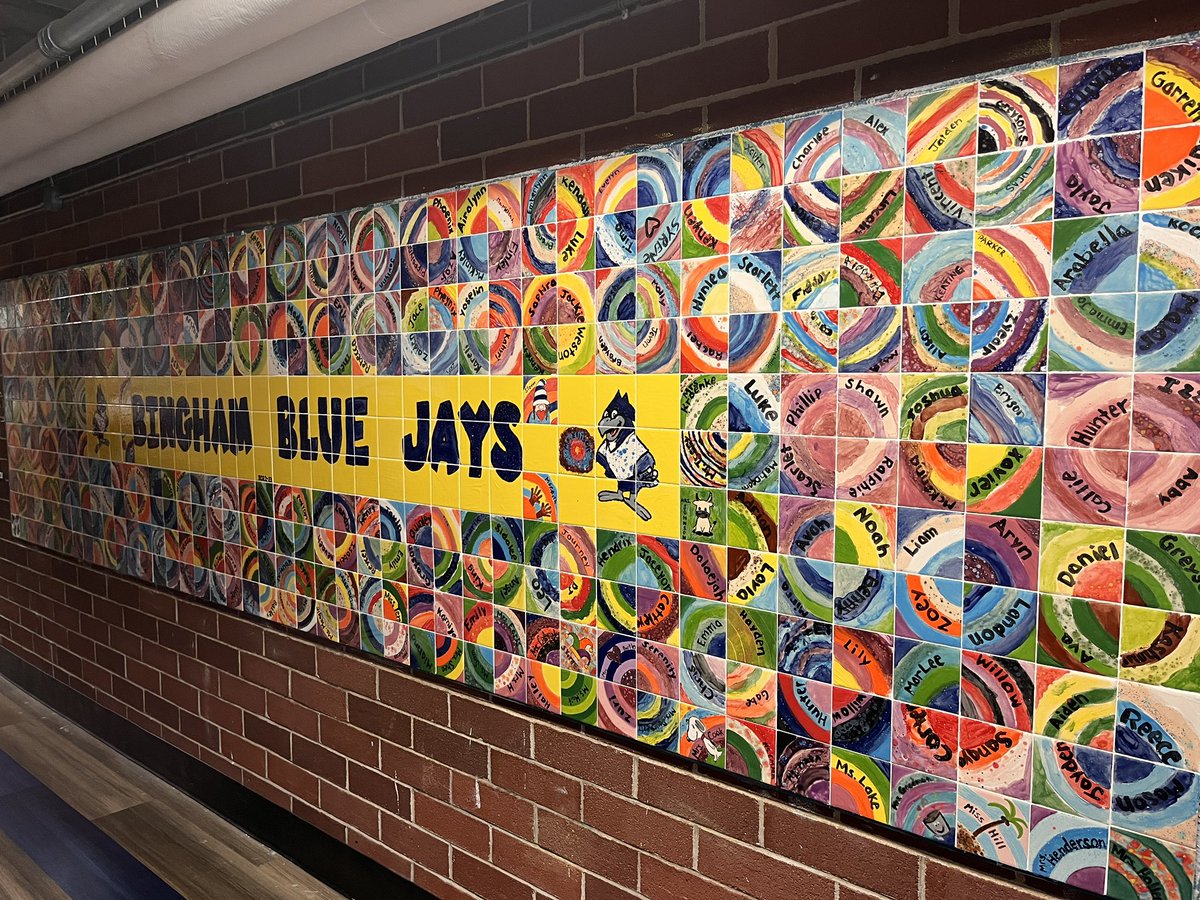 ArtBinghamElem1's tweet photo. 9 mo. Of planning, 6 mo. Of painting and firing, 400+ students, 484 tiles and 1 big reveal. So proud of these 4th grade #binghambluejays #bluejaypride https://t.co/ensGDTWtcD