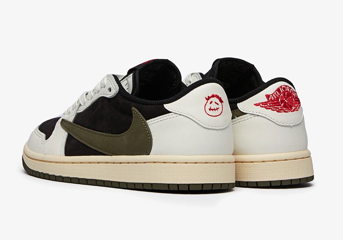 hypedreamsco's tweet photo. The Travis Scott x Air Jordan 1 Low “Olive” 🫒

🗓️ 4.26 
⏰ 10:00 AM ET 

@nike https://t.co/JnOpFqrvNB
@maniere_usa https://t.co/PJWB3mIzGY
@XHIBITION_ https://t.co/7UanJqYAyE
@KITH (App Only) 
@TheSocialStatus https://t.co/xIUy2yU1Sb

#TravisScott #AirJordan #AJ1 #Olive #SNKRS https://t.co/Mcu6hBFdEE