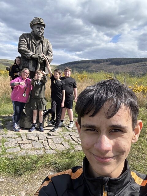 A lovely end to Tuesday with my fabulous running group🏃🏼🏃🏼‍♀️ a quick run up the hill to the keeper of the collieries😀 <a href="/WeAreHumanities/">Maesteg School Humanities</a> <a href="/MaestegPE/">Maesteg PE HWB</a> <a href="/MaestegSchool/">Maesteg School</a>