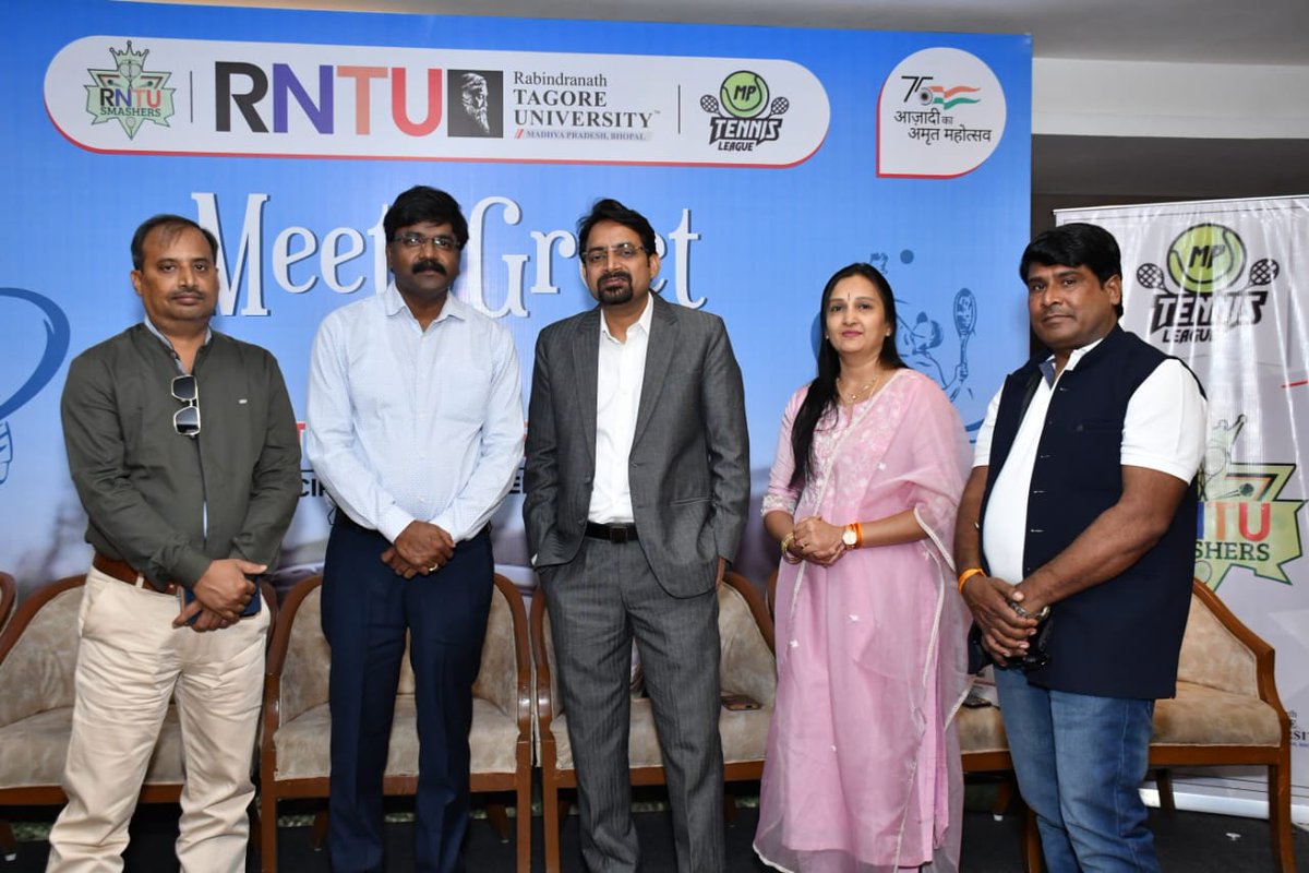RNTUnivBhopal's tweet photo. "RNTU Smashers players and organizing team come together for a memorable Meet & Greet event before the Madhya Pradesh Tennis League (MPTL) at Sayaji Hotel, Indore."
Sharing the glimpses of the event.
#rntu #bhopal #madhyapradesh #smasher #players #MPTL #event #glimpses #Indore https://t.co/7zPn026yQu