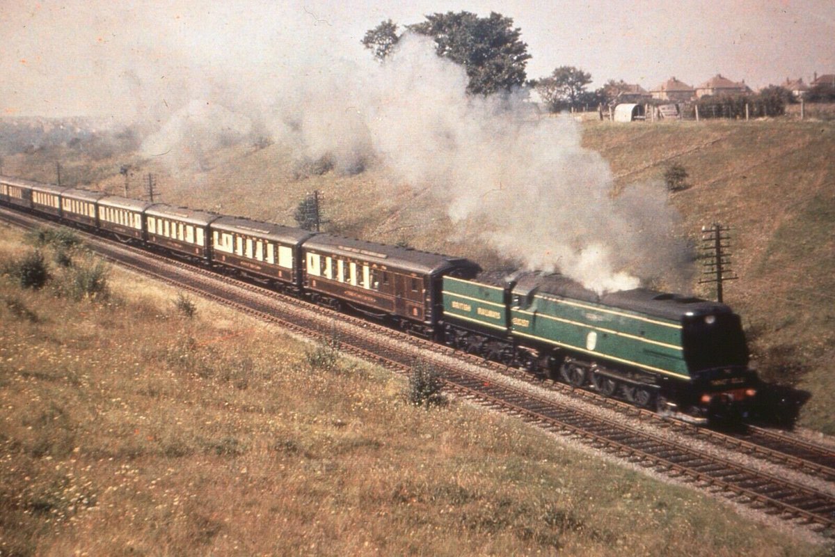 VoughtSikorsky's tweet photo. Near Herne Bay on a Pullman service in July 1948, Battle of Britain s21C157 Biggin Hill shows just what a Bulleid boiler can do. Having a stint in the Eastern Region during the early 1950s, 34057 was the last unrebuilt BoB in service, withdrawn 7 May 1967 from 70E Salisbury Shed. https://t.co/7CJPG7Xx7N