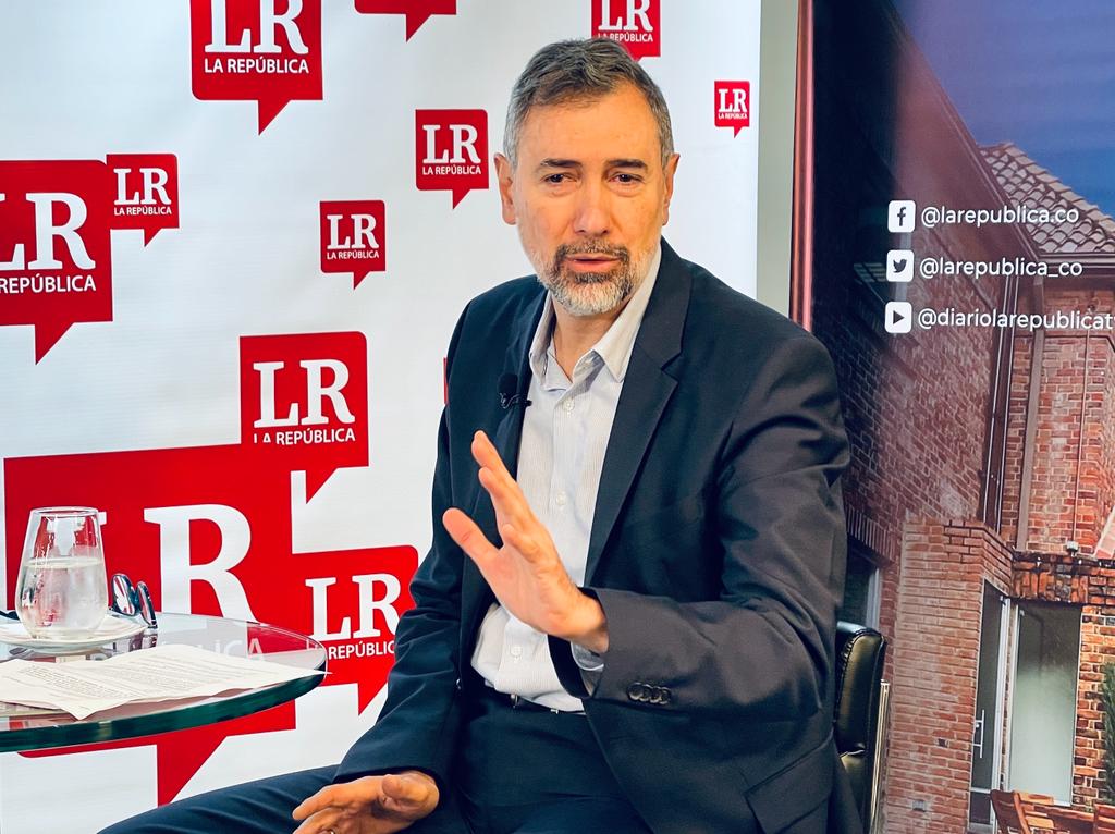 #InsideLR | "Hoy, más que abrir más puntos, estamos consolidando algunos puntos de ventas con la ensambladora y en otros haciendo cambios de los más pequeños. Hemos invertido cerca de $3.000 millones en este punto", Andrés Ricardo Aristizábal, presidente Auteco Mobility