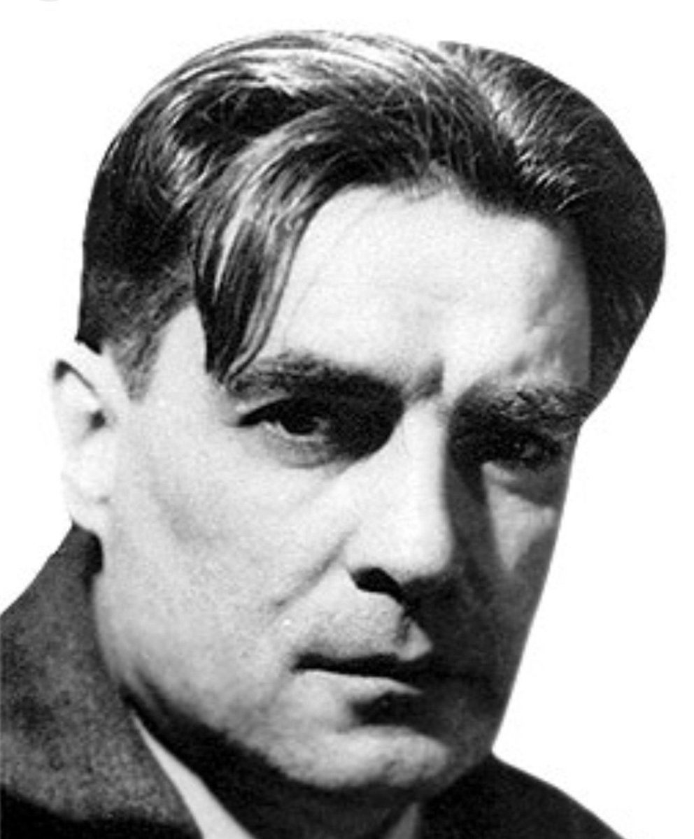Hoy cumple el número uno.
Lean en serio a Roberto Arlt, el diseñó nuestra ciudad, él te conoce mejor que nadie. Y te perdona. Salud !