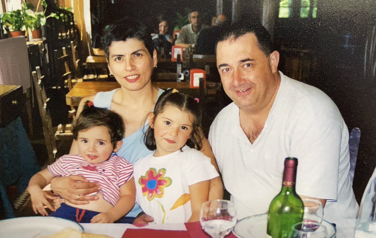 luciia__14's tweet photo. Nunca llegué a sentirme tan bien contigo como en los últimos años. Te fuiste en nuestro mejor momento pero me siento orgullosa del padre que he tenido. Como siempre me decías, tu pequeñaja seguirá luchando hasta el fin del mundo si hace falta, te echaré muchísimo de menos papá❤️‍🩹 https://t.co/l2Mgi8D2aI