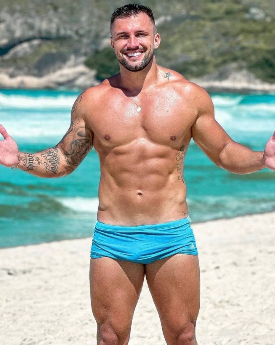 futrikeiof's tweet image. Fariam com o arthur picoli?  der rt se sim