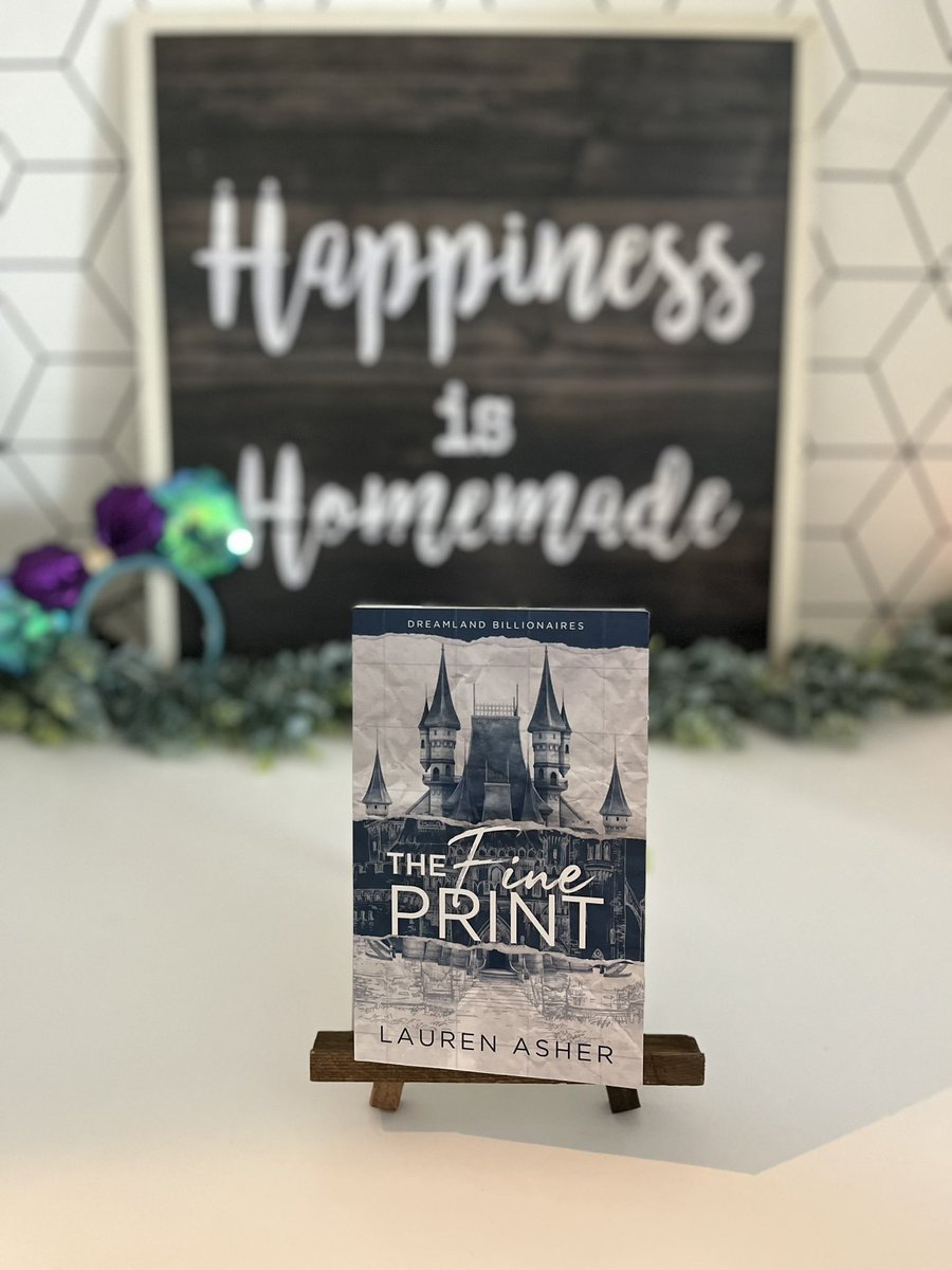 Bookaholics_Pod's tweet photo. A new episode is out now! The Fine Print is a unique take on the office/billionaire tropes with the office being a theme park. If you haven’t read this yet, you won’t regret it!

#trendingbooks #thefineprint #bookaholics #podcast #booklover #spicybooks #romance #laurenasher https://t.co/0fh36SSVef