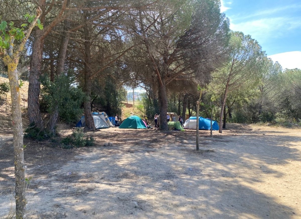escolastlluis's tweet photo. Els alumnes de 2n d'ESO han realitzat una jornada de convivència al càmping El Pasqualet, una estada per cohesionar encara més el grup 🍃🏕️🥰

#convivència #alumnes #cohesió #educació #escolasantlluisgonçaga #naturalesa #ESO https://t.co/oGsuBDS80B