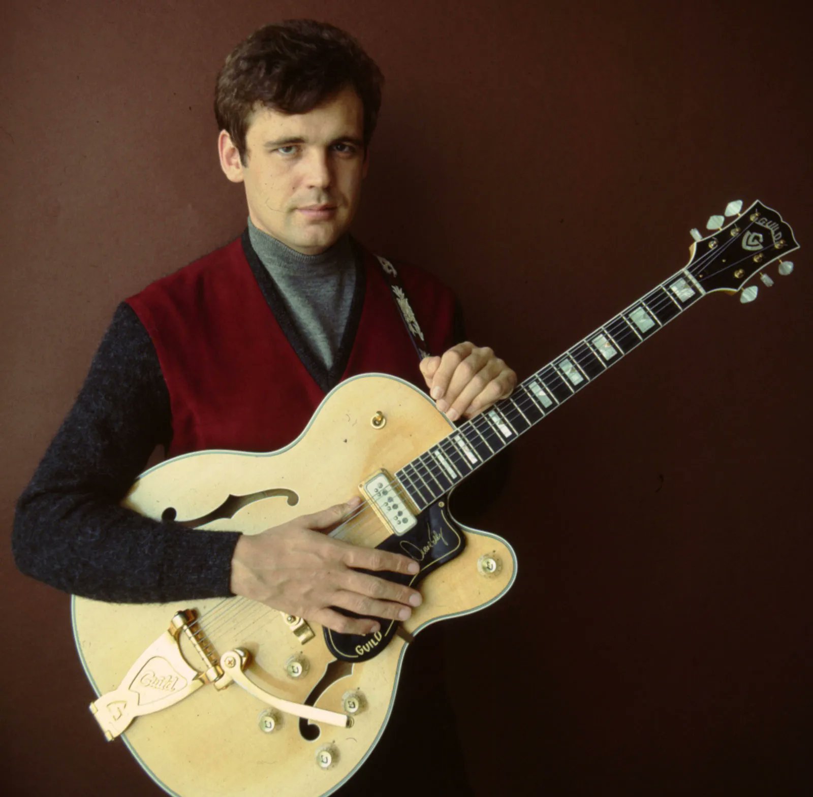  Happy Birthday Duane Eddy!  C]B)          