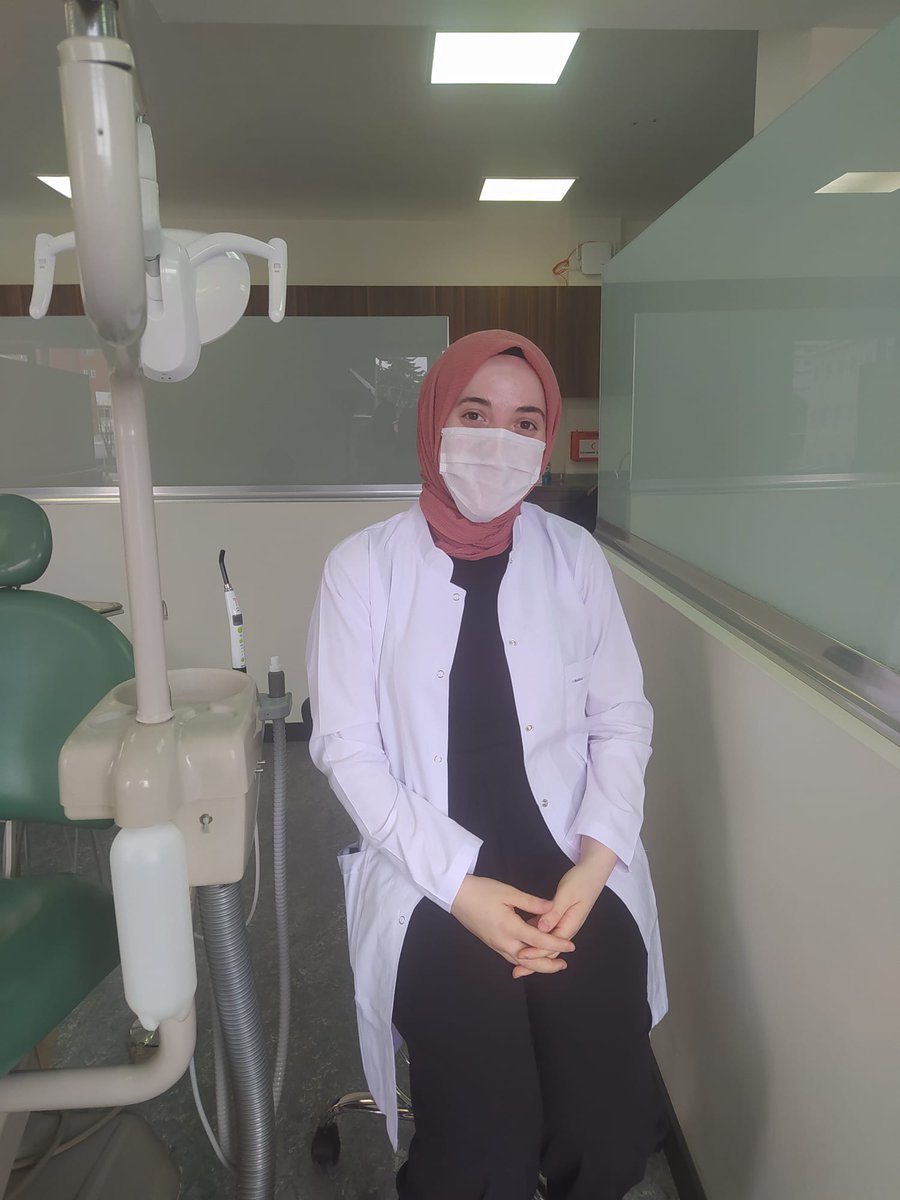 Hadi ilk önlüklü fotoğrafım burda olsun ❤️🤗