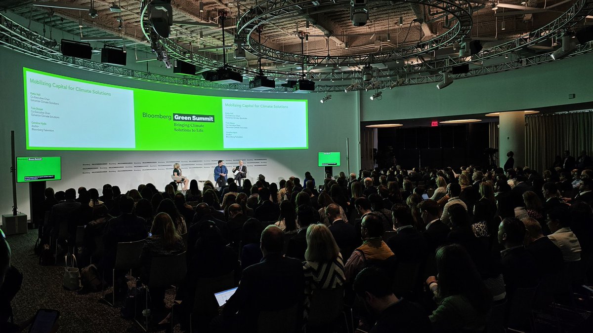 Standing room only at Bloomberg Green Summit in NYC. Watch live here: youtube.com/live/vYxJzRofr…