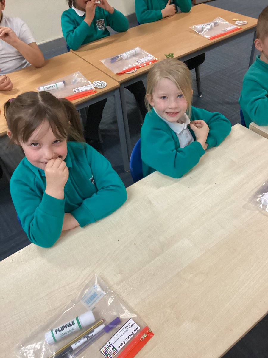 Miss Pierrepont tweet media