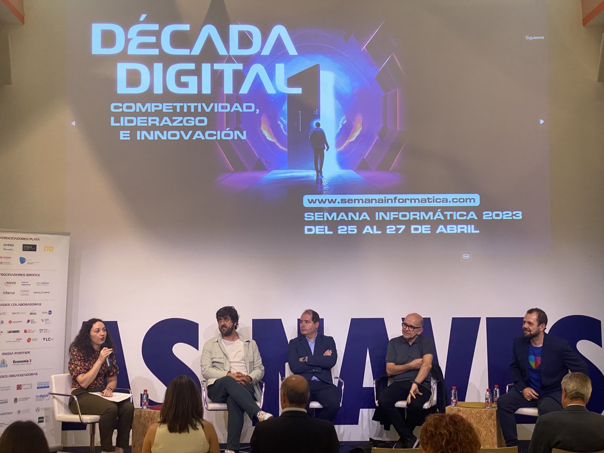 ENCAMINA's tweet photo. "Con la falta de #talento #techie que hay en la actualidad, el #LowCode viene para ayudar. En 1 ó 2 años la #AI creará estas aplicaciones y luego el equipo de desarrollo las perfeccionará", vía @adiazcan en la #SemanaInformática  del @COIICV 🤨 https://t.co/KtLv76OEro