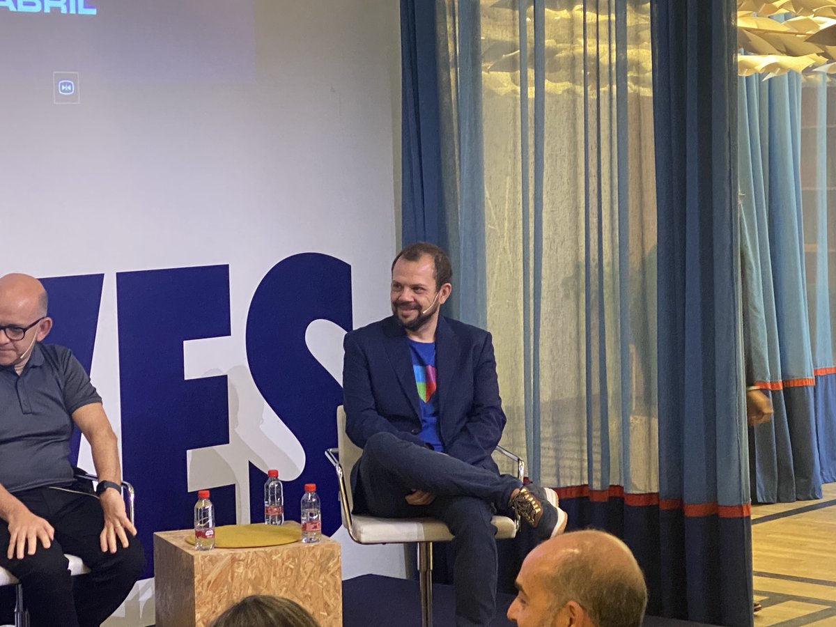 ENCAMINA's tweet photo. "Con la falta de #talento #techie que hay en la actualidad, el #LowCode viene para ayudar. En 1 ó 2 años la #AI creará estas aplicaciones y luego el equipo de desarrollo las perfeccionará", vía @adiazcan en la #SemanaInformática  del @COIICV 🤨 https://t.co/KtLv76OEro
