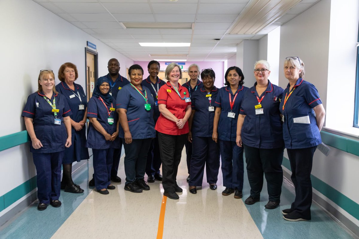 NHS_SELCA's tweet photo. Thank you for celebrating #NationalCancerCNSDay with us!
We'd like to take this opportunity to thank the #cancerCNS workforce across south east London for their dedication, skill and the difference they make to people with cancer. https://t.co/ZpvEJQZDri