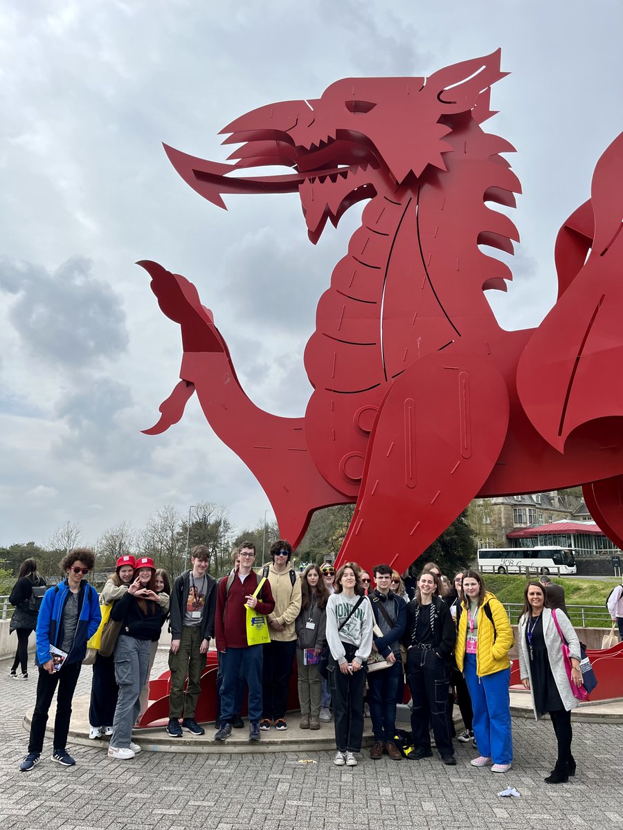 WyedeanLibrary's tweet photo. An educational day out @ICCWales exploring the UCAS Discovery Tour. Year 12 Students thoroughly enjoyed gathering information from various universities from around the UK!#UCAS https://t.co/OdgWvyNU8t