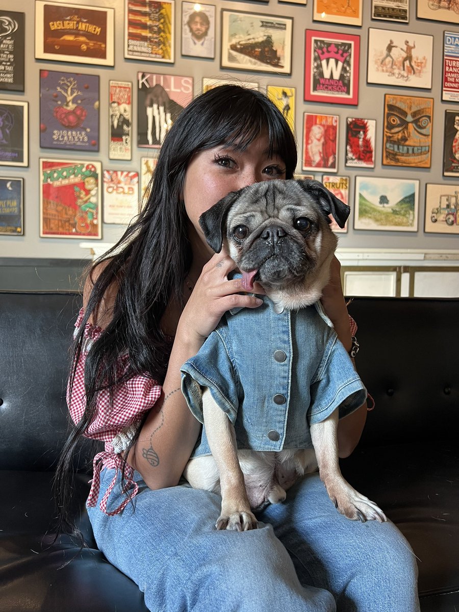 Me and my new best friend 🥹🐝 <a href="/beabad00bee/">beabadoobee</a>