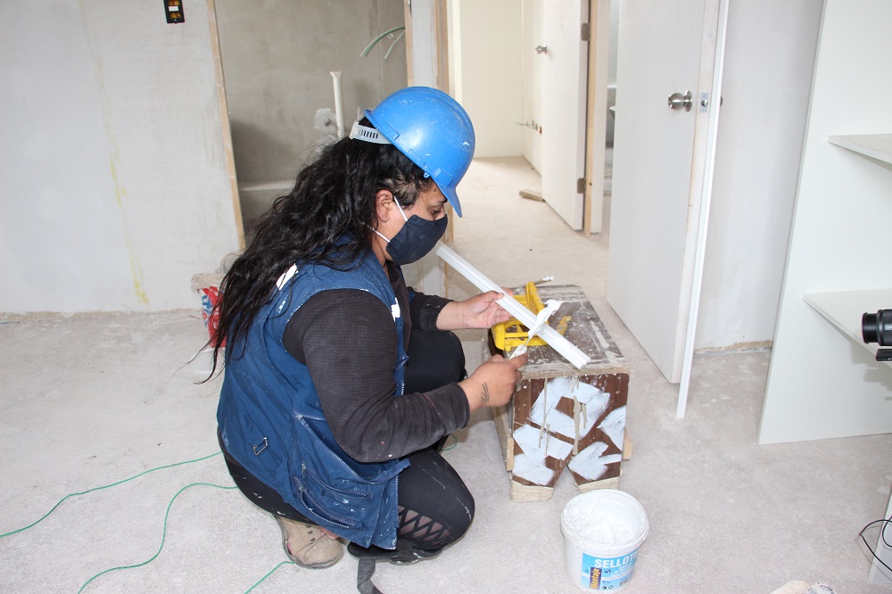 maniafmofficial's tweet photo. Estudio revela que una de cada dos mujeres ha interrumpido su carrera laboral por más de 6 meses https://t.co/9VawCq9LJD https://t.co/gd2YDO8utv