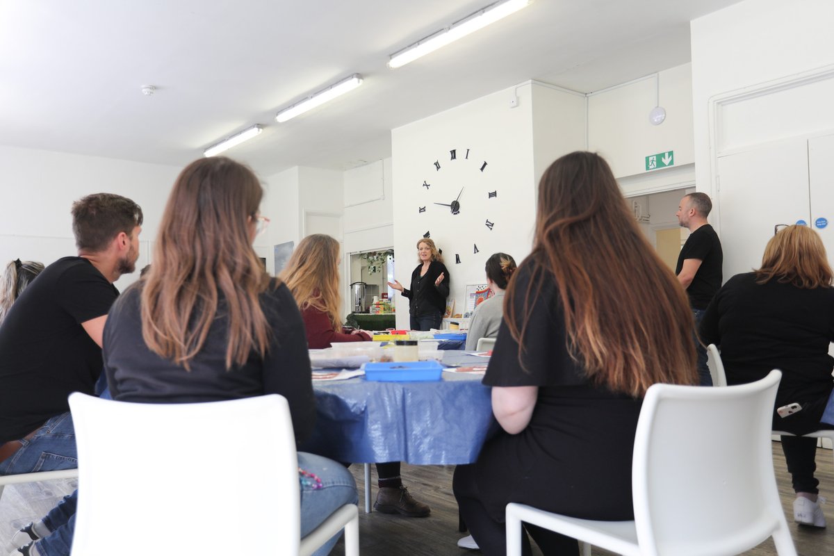 Art4Space's tweet photo. We really enjoyed hosting the Team Away Day for @dentsuUK last week at @LavenderHopeCIC 🙌 Lovely way to give back to the community
#OneDayForChange https://t.co/AvtUteWv8z