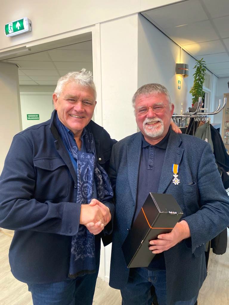 Trots op onze bestuursvoorzitter Frans van Oostveen, erkenning voor vele jaren vrijwilligerswerk en maatschappelijke betrokkenheid. Dank! #koninklijkeonderscheiding