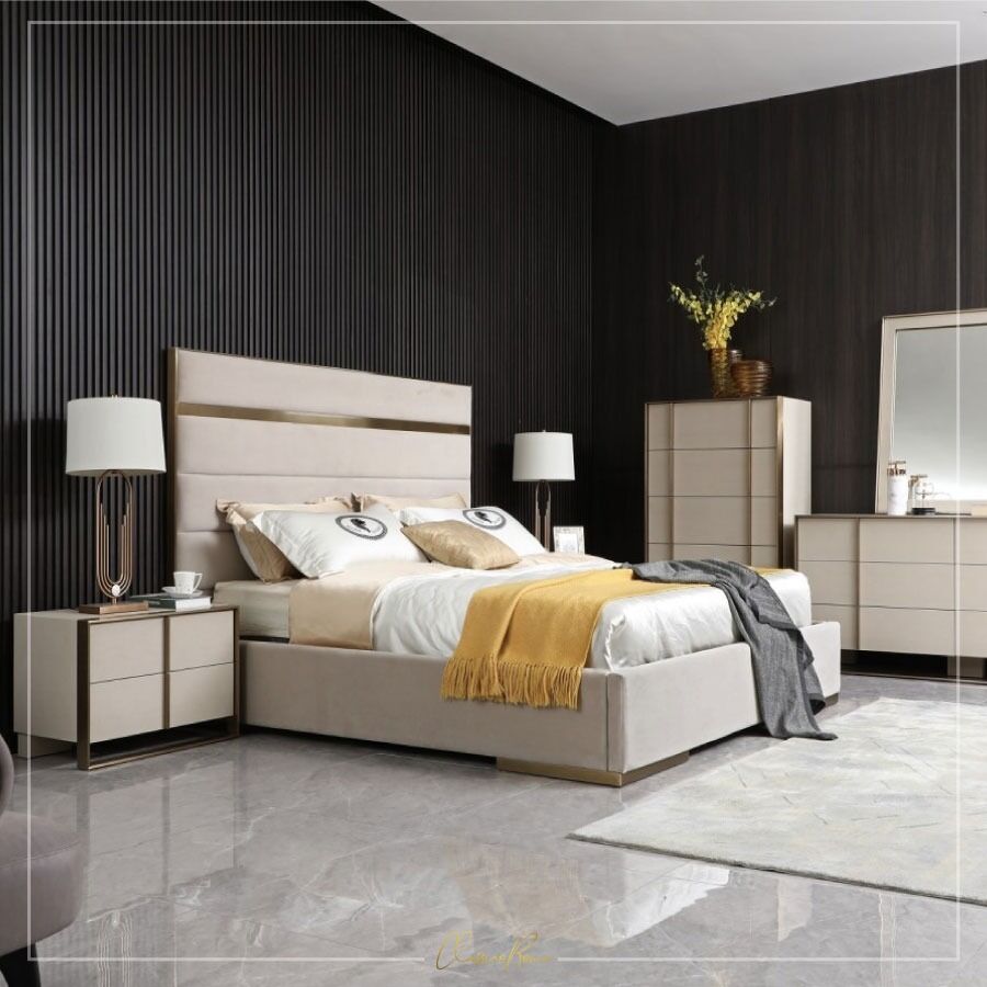 Introducing the VIG Modrest Cartier - Modern Beige Velvet and Brushed Brass Bed! 😍

#ClassicoRoma #ModrestCartier #BeigeVelvetBed #LuxuryBedroom #ModernDesign #BrushedBrass #ComfortableBed #DurableFurniture #Stylish #HomeDecor #BedroomInspiration #FurnitureDesign