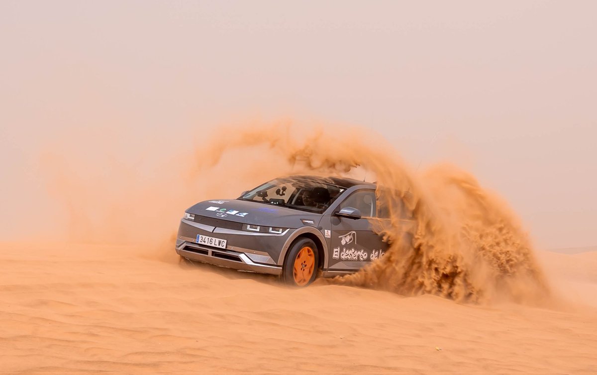 AGuzmanLo's tweet photo. No os podéis perder el programa de #VRGT en @RadioLibertadES. Hablamos de la mejor acción solidaria del motor, el #DesiertoNiños2023, que patrocina Hyundai desde hace 19 años @HyundaiEsp @PlanB_ediciones @HyundaiPR_es https://t.co/jjE7EtTuEU @cochemotor @ramonbiosca https://t.co/5o3k4BEwgy