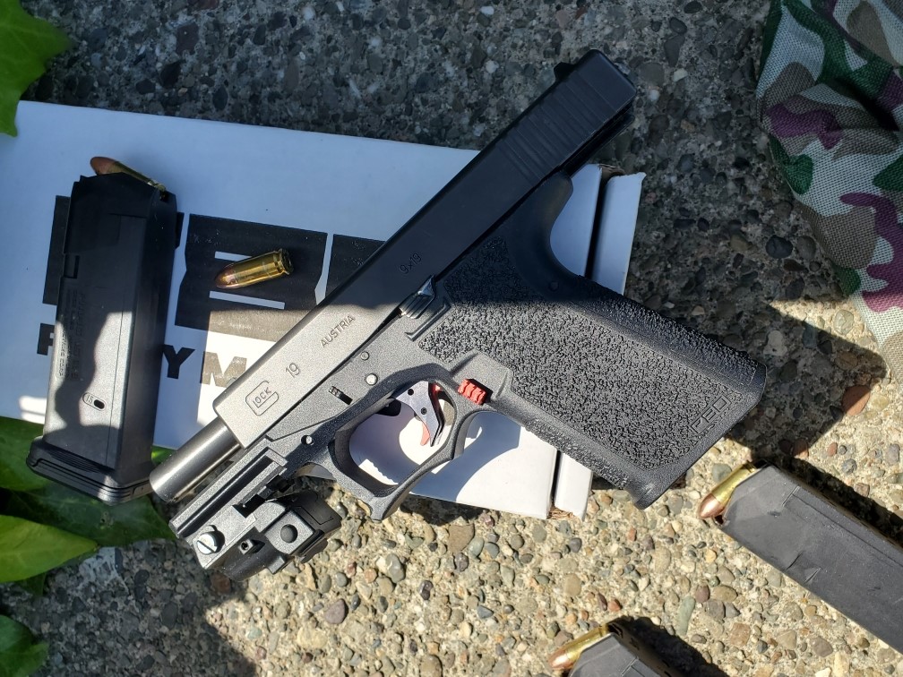 USMS_PSWRFTF's tweet image. Over the past 3 mos, the #PSWRFTF assisted their state/local partners in the arrest of over 700 violent #fugitives in #California and #Nevada. More than half of those were wanted for charges of homicide, assault, robbery, or sex offenses. #nowheretohide #teamwork #cannothavethat
