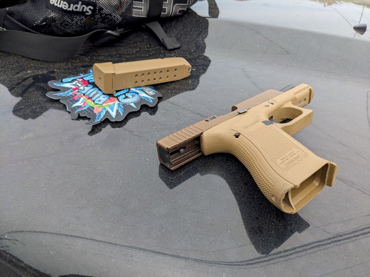 USMS_PSWRFTF's tweet image. Over the past 3 mos, the #PSWRFTF assisted their state/local partners in the arrest of over 700 violent #fugitives in #California and #Nevada. More than half of those were wanted for charges of homicide, assault, robbery, or sex offenses. #nowheretohide #teamwork #cannothavethat