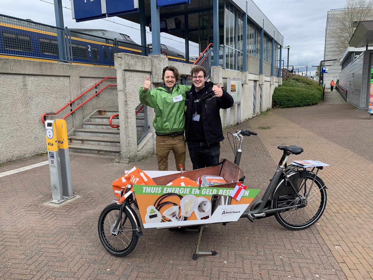 Regelmatig gaan we in #Schothorst <a href="/Gem_Amersfoort/">Gemeente Amersfoort</a> de wijk in om met mensen in gesprek te gaan over de ontwikkeling naar een aardgasvrije wijk. Én om energie-advies te geven! Spreken we u binnenkort ook?