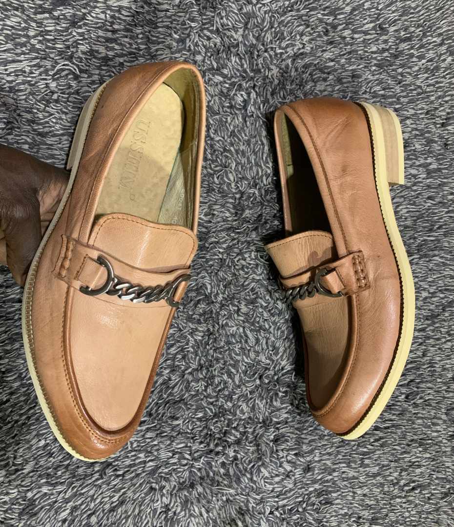 abramenz's tweet photo. For all Mens classic looks
Follow up @abramenz 
Or call/WhatsApp 0789985308
@Hoodtherich @kaitesi_jessica @AllanSseky @143all1 https://t.co/VS9HyHwThK