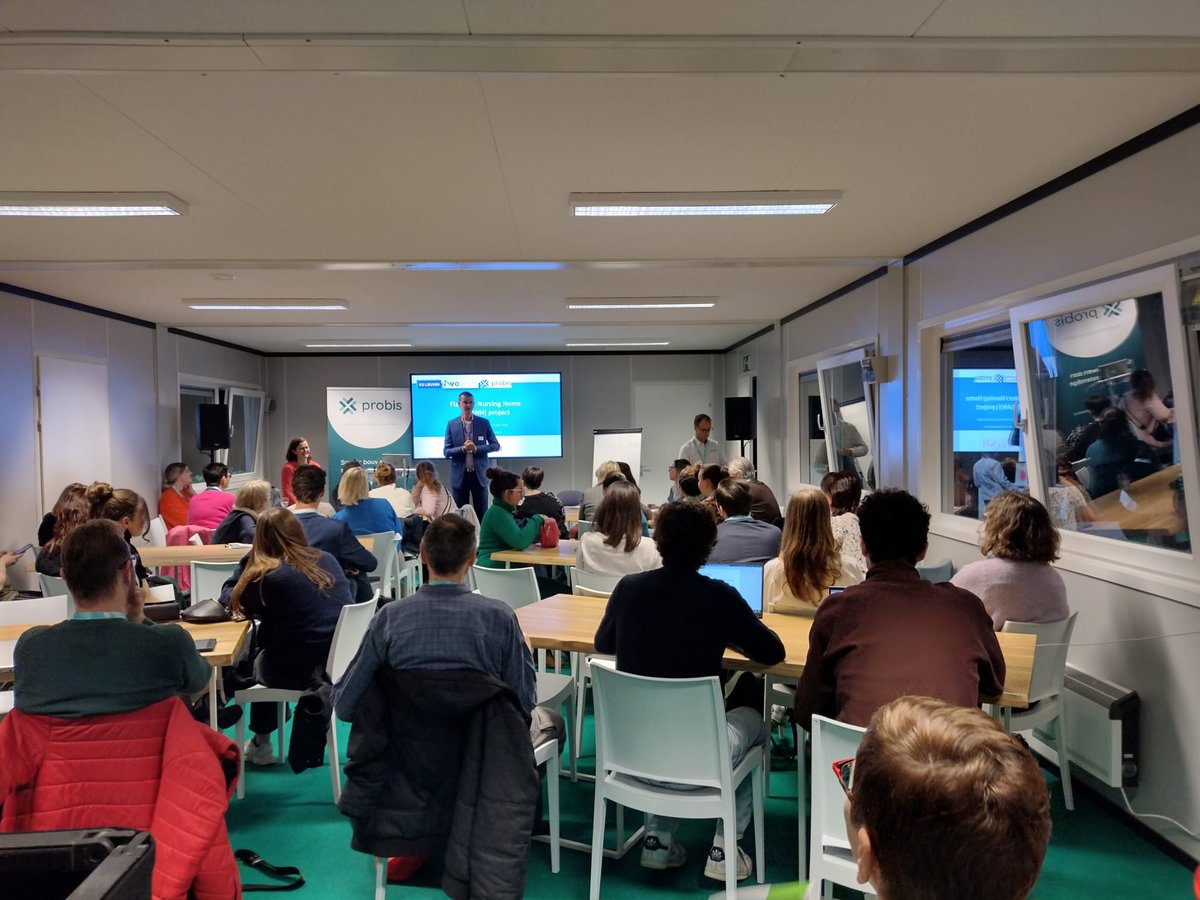 mieke_deschodt's tweet photo. 🔔 Vandaag te gast met het #FLANH team in de Nekkerhal - Brussels North op de #ihc inspire health&care beurs.
🎤 Samen met Kristof Vermeiren van #Probis daarna samen met de deelnemers positieve ervaringen gedeeld rond werken in WZC en mango-momenten voor WZC-bewoners. https://t.co/duPOK8TToz