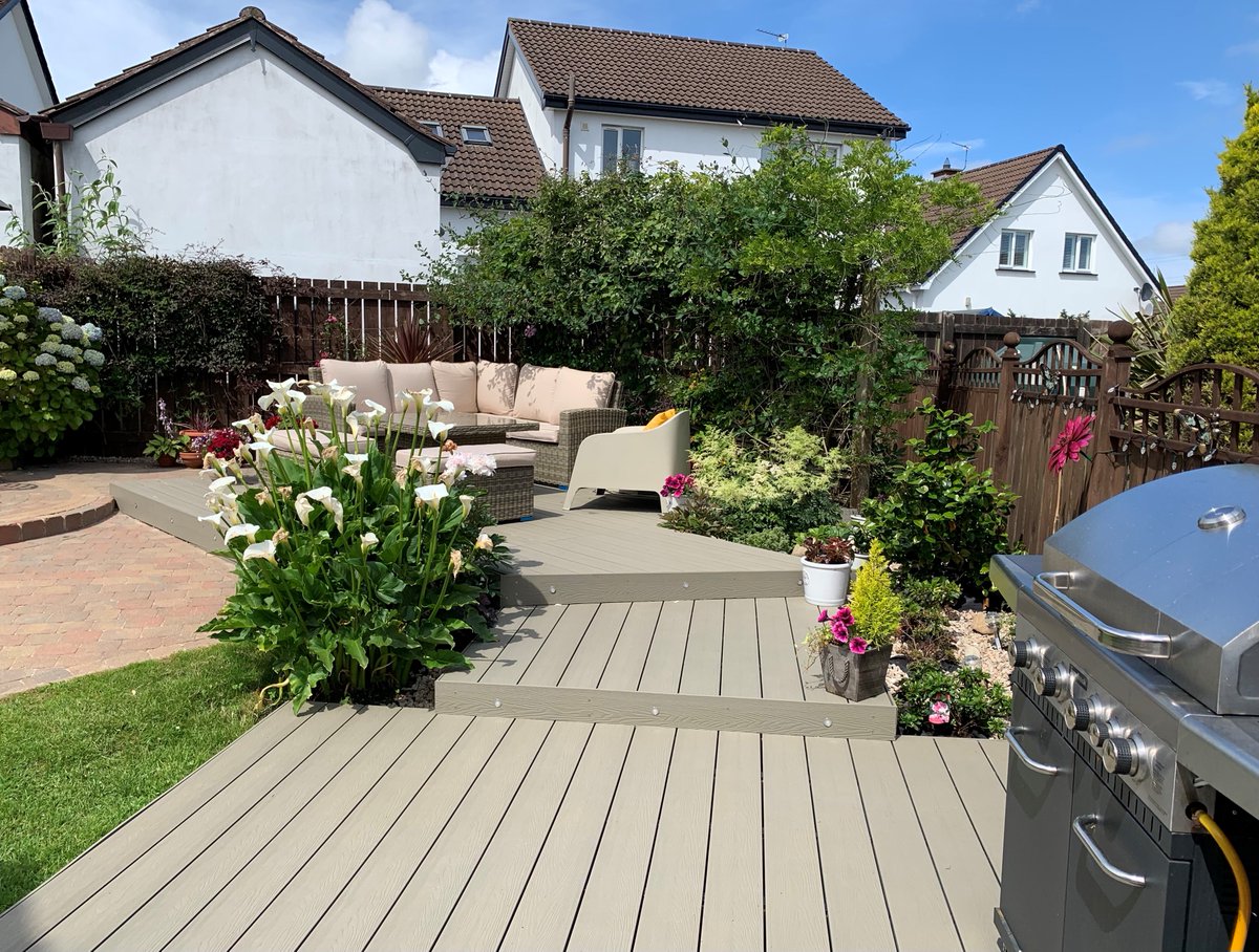 RidgewayOnline's tweet image. We are all stocked up on the amazing Dura Deck Flip Resist, his innovative decking solution is perfect for those looking for a slip-resistant, low-maintenance option for their outdoor space. 

ridgewayathome.com/catalogue/deck…

#RidgewayatHome #DuraDeck #DeckingSolutions #outdoorliving