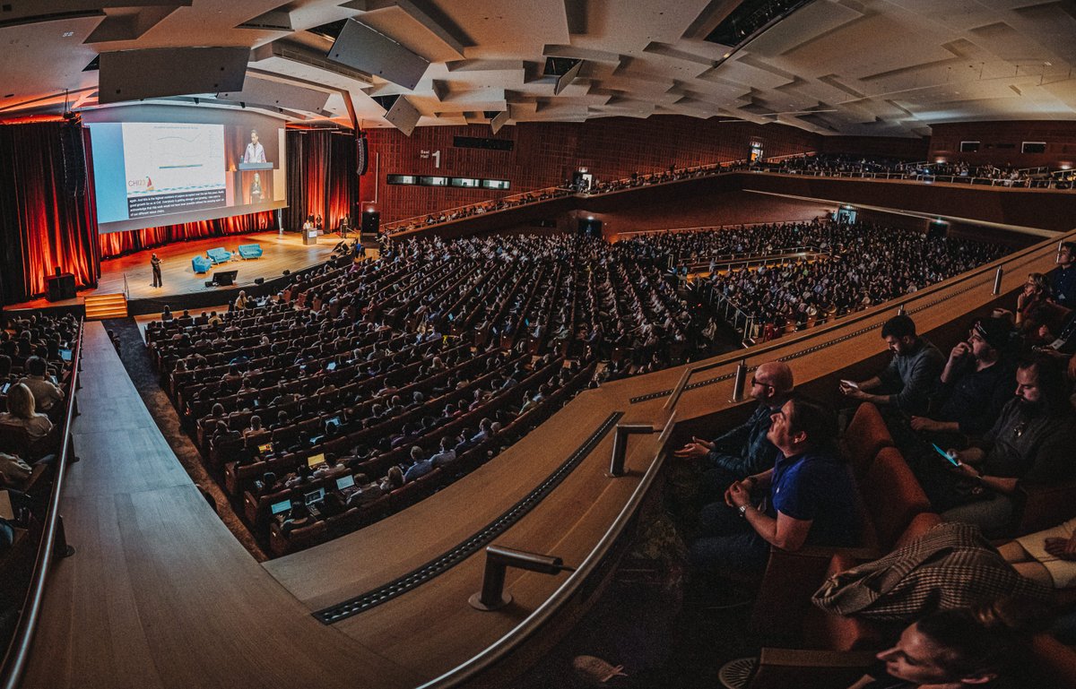 iarapakis's tweet photo. Very excited to have attended #chi23 and present our latest work on adaptive InfoVis systems using awareness-augmented AI systems, a collaborative work with @luileito and @jeanvdd @TEFresearch #telefonicaresearch #symbiotik #eicpathfinder https://t.co/6FCiKH1ceL