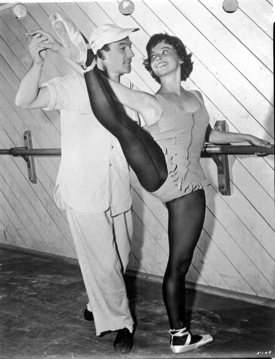 CelebMuseums's tweet photo. Gene Kelly coaching Leslie Caron during the filming of American In Paris. @kellysarchive @GeneKellyLegacy @genekellyooc @GeneKellyFans @lesliecarondoc https://t.co/nhVNBy9dmq