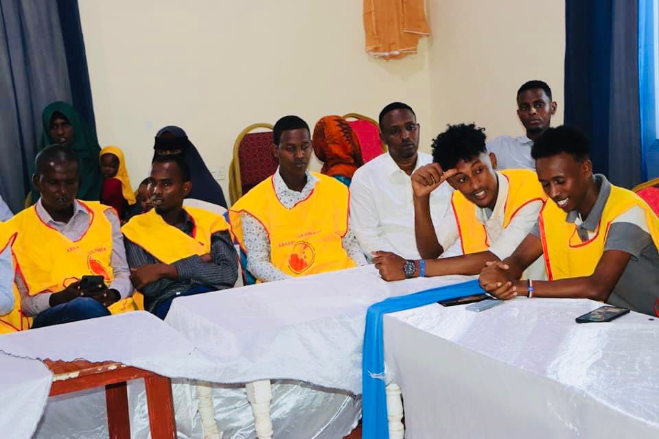 MoH_Hirshabelle's tweet photo. The State Minister, and the Acting Minister, Dr. Muhyiddin Mukhtar Macalin, inaugurated the the World Immunization Week commemoration ceremony.
The ceremony was also attended by the Governor of Middle Shabelle, and mayor of the city, Mr. Ahmed Meyre Makaraan. https://t.co/bF8pONtTTY
