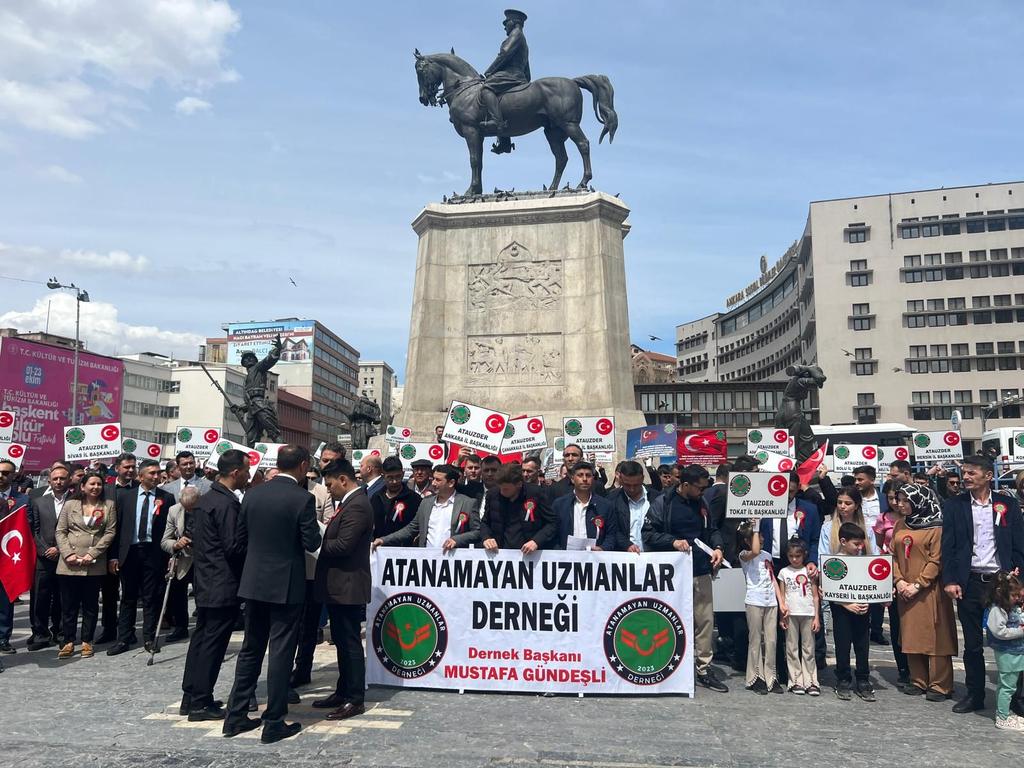 <a href="/gundes_46/">MUSTAFA GÜNDEŞLİ</a> <a href="/suleymansoylu/">Süleyman Soylu</a> #eskiuzmcvslrhaykırıs SAYIN BAKANIM BİZLER ESKİ UZMAN ÇAVUŞLARIZ YILLARCA KANA KAN, CANA CAN MÜCADELE EDEN BİZLERİN SESINE KULAK VERİN!!@suleymansoylu