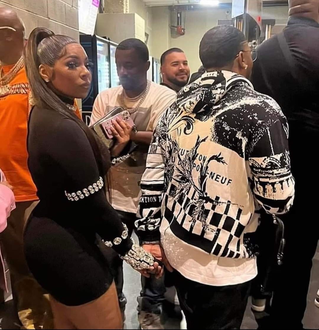 Prime example of women loving consistency. Nelly consistently fucked up and Ashanti came back.  😊 🙏🏿