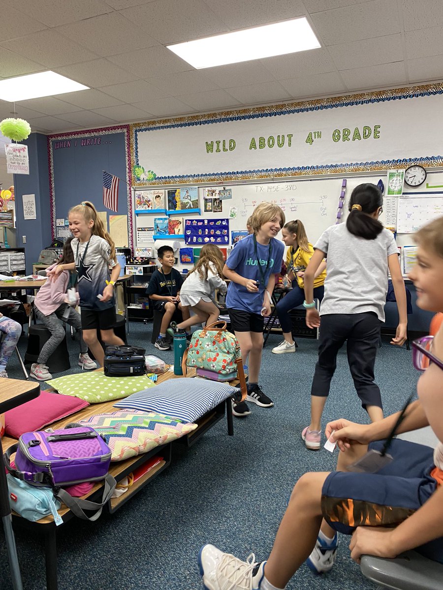 katrinamyang's tweet image. We love Wednesday Class Meetings! After a long day yesterday, we mixed it up with Fruit Salad! @SampsonElem #SampsonSTRONG